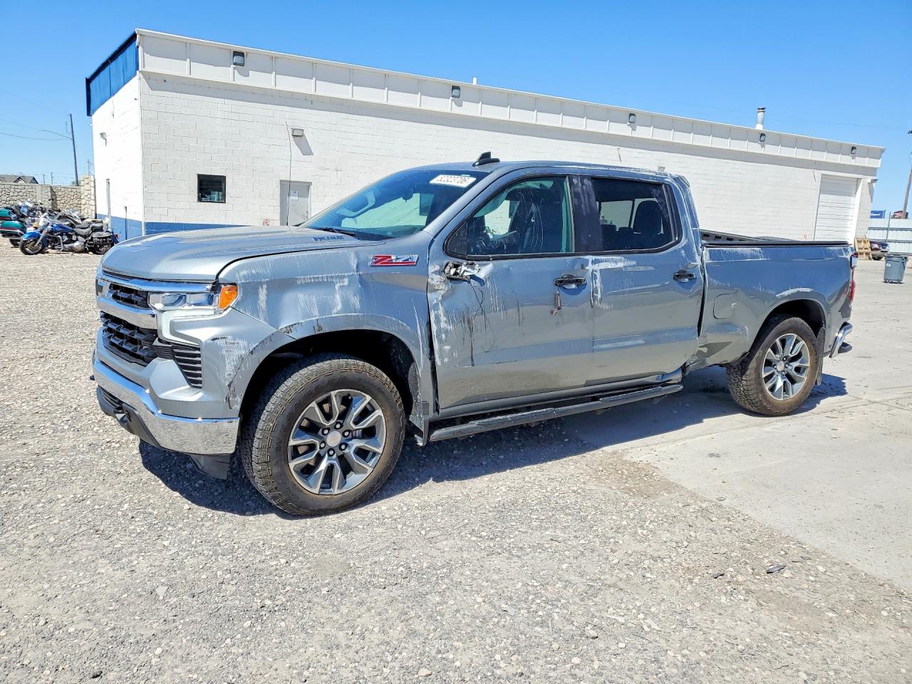 2026 Chevrolet Silverado VIN 1GCUKDE81TZ159658 photo 1