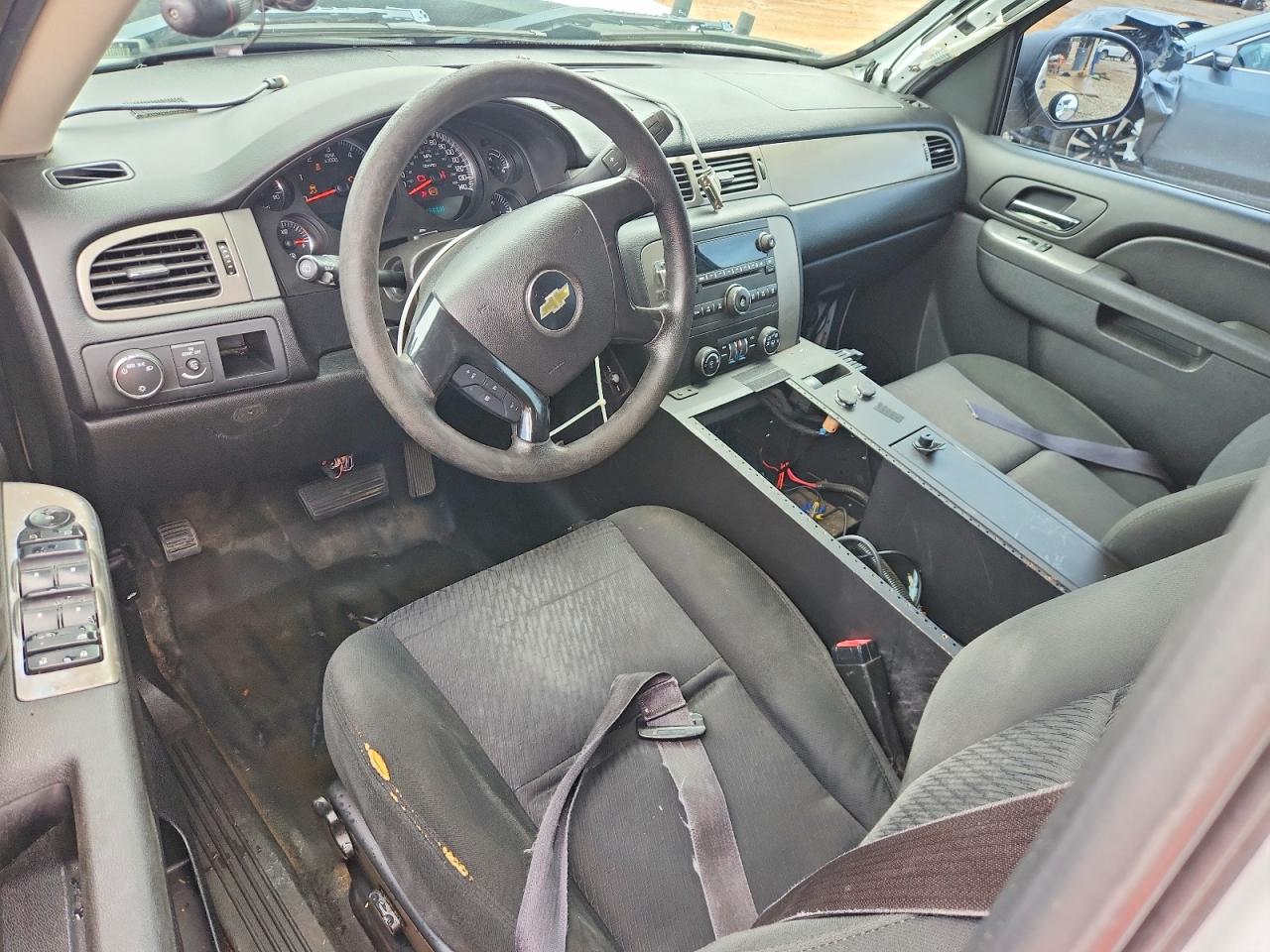 2013 Chevrolet Tahoe VIN 1GNLC2E04DR373284 photo 8