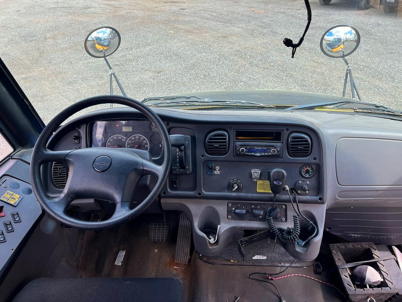 2015 FREIGHTLINER All models VIN 4UZABRDU2FCGG9548 photo 9