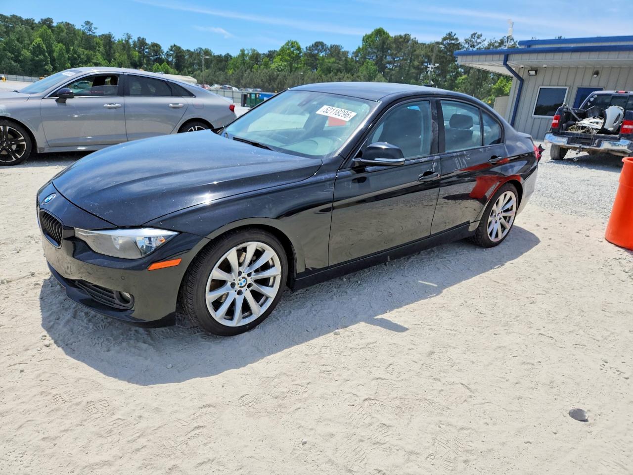 2015 BMW 3 series VIN WBA3C3G54FNT51882 photo 1