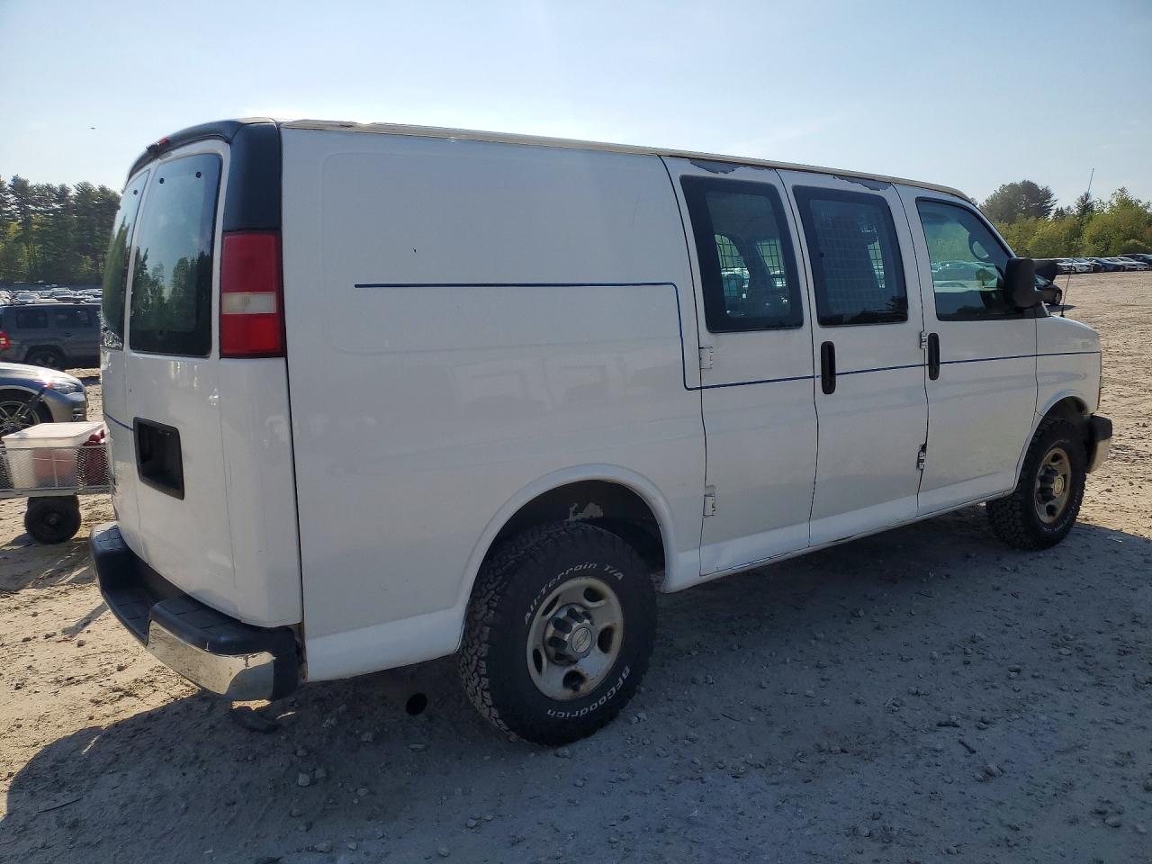 2011 CHEV Express VIN 1GCZGTCG3B1145205 photo 3
