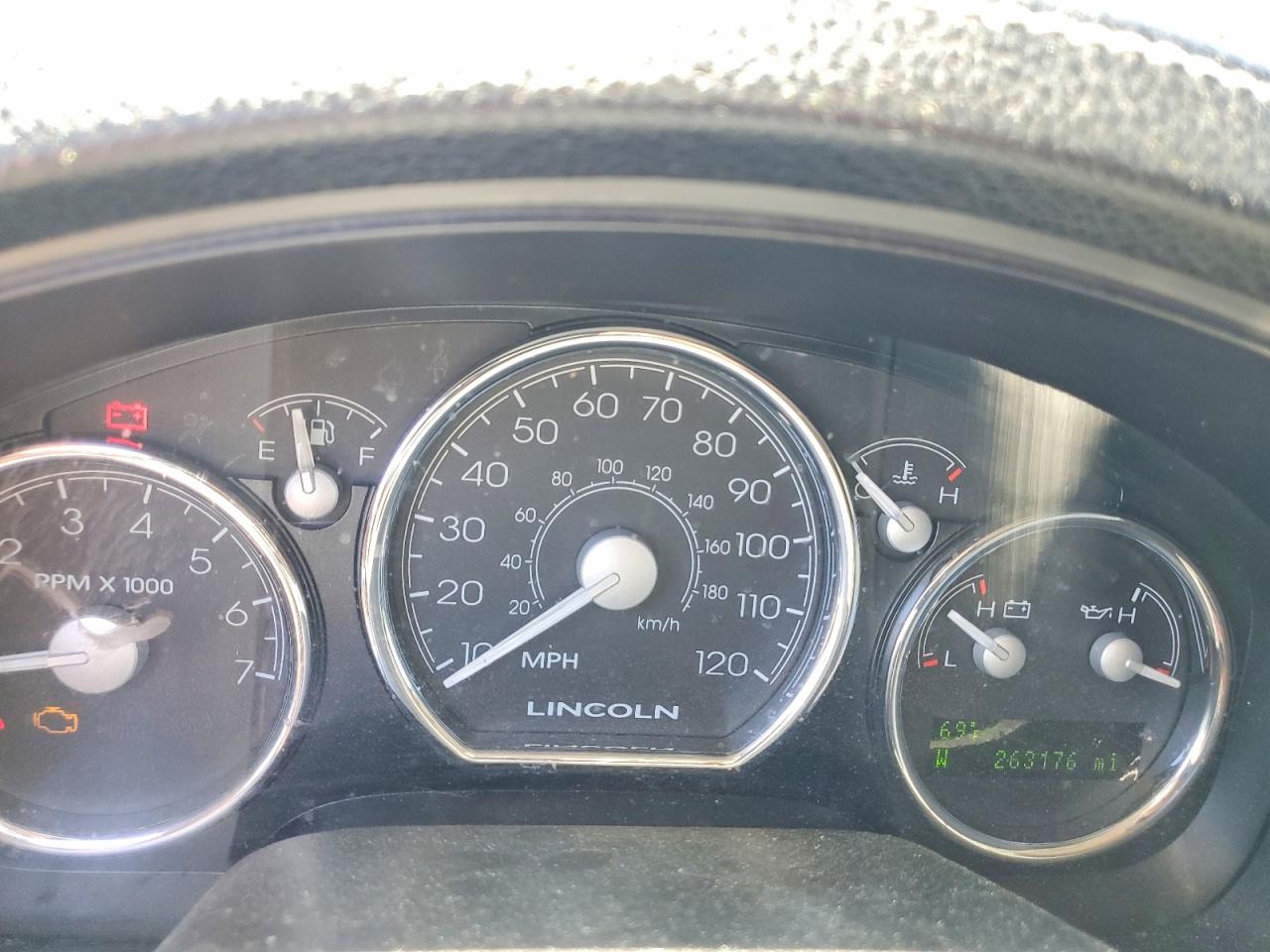 2007 LINCOLN Mark lt VIN 5LTPW18557FJ10999 photo 9