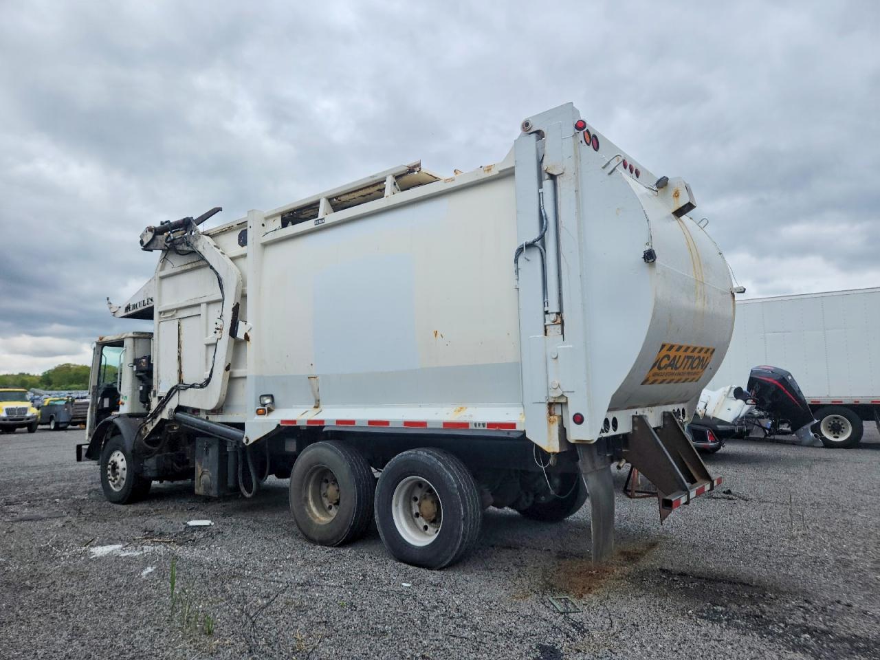 2018 MACK All other VIN 1M2AV04C1JM017888 photo 3