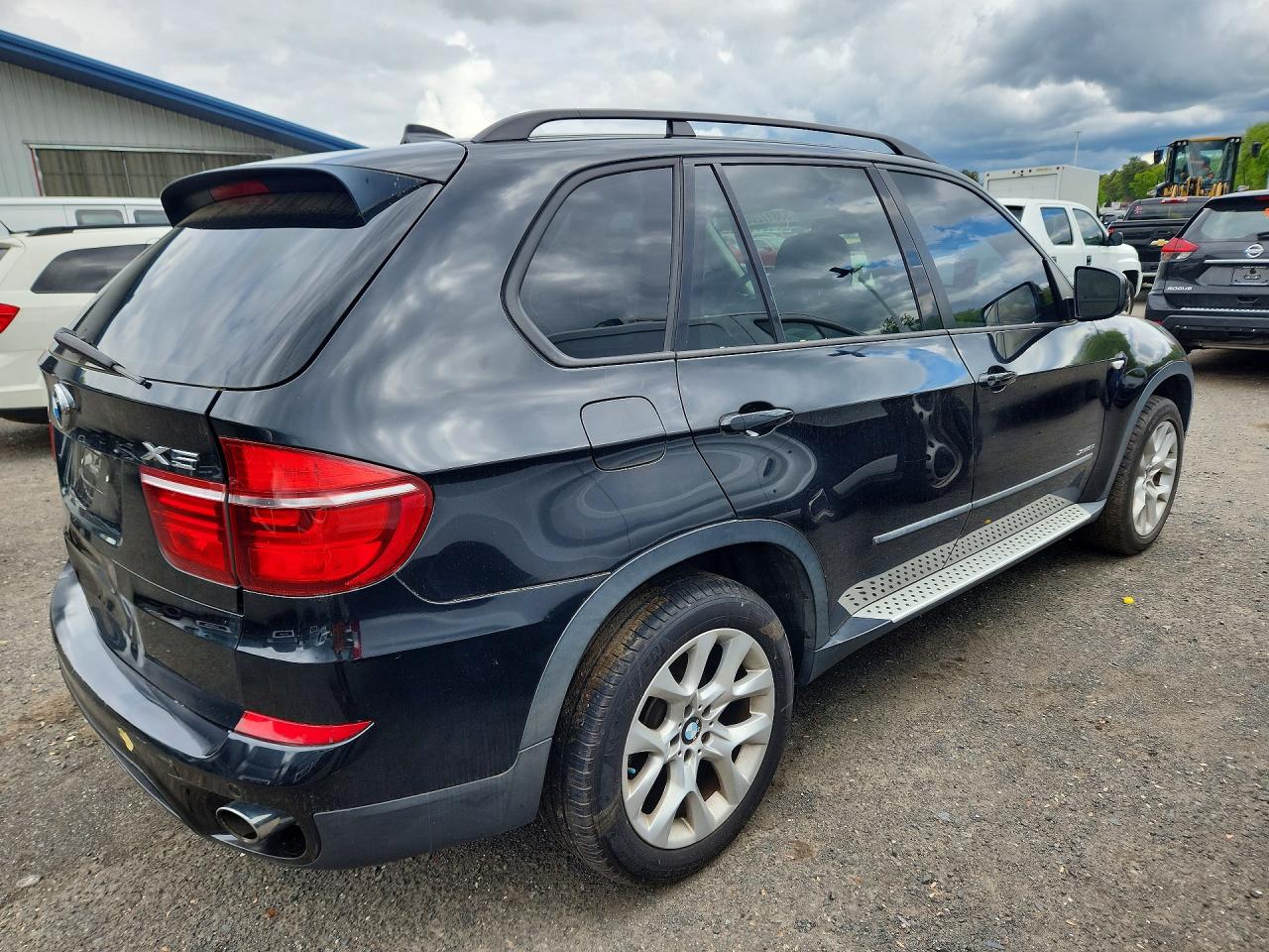 2013 BMW X5 VIN 5UXZV4C55DL994428 photo 3