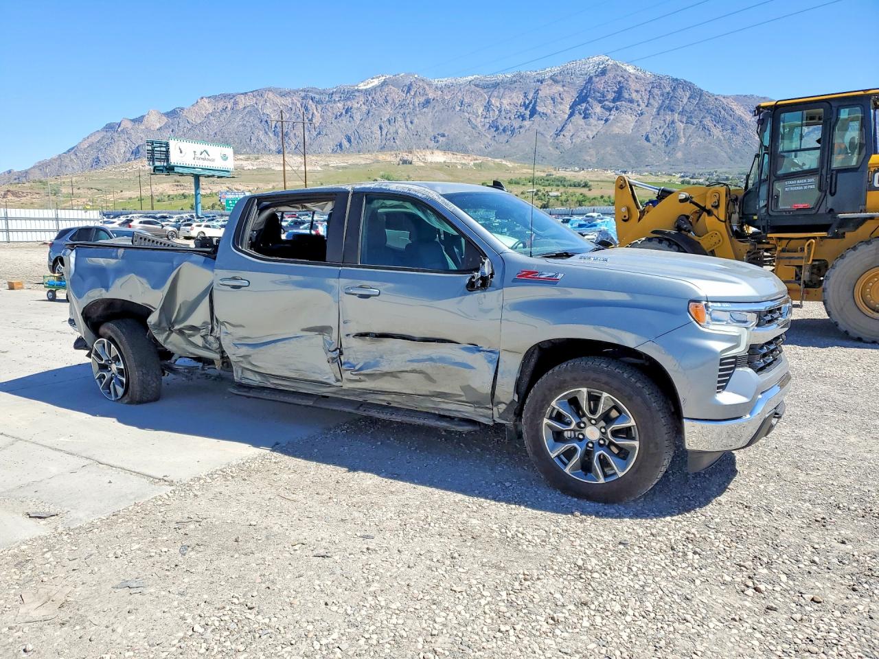 2026 Chevrolet Silverado VIN 1GCUKDE81TZ159658 photo 4
