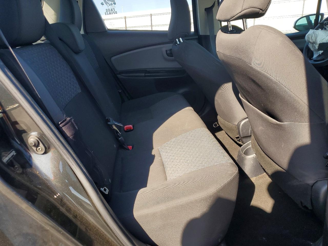 2015 Toyota Yaris VIN VNKKTUD33FA047724 photo 10