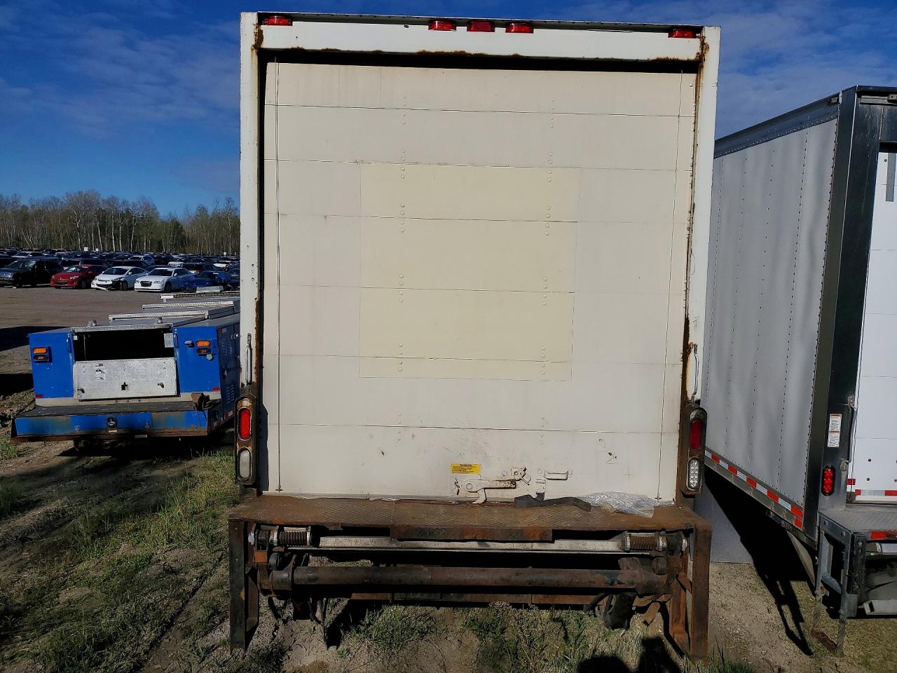 2012 FREIGHTLINER All other VIN 1FVACXDT1CHBE1399 photo 6