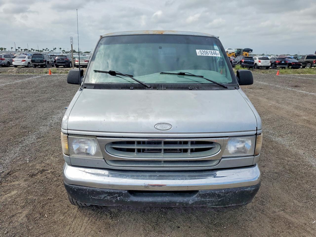 2002 Ford Econoline VIN 1FBSS31L62HA65019 photo 5