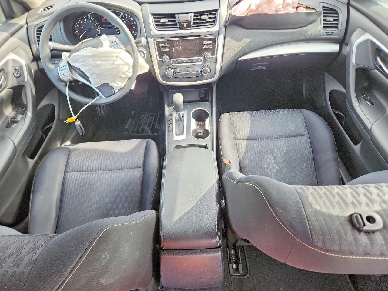 2017 Nissan Altima VIN 1N4AL3AP2HC191879 photo 8