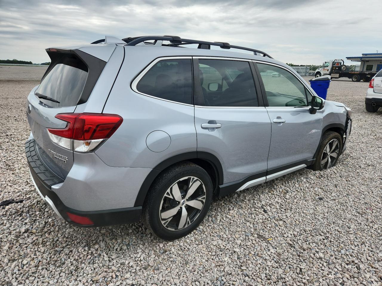 2020 Subaru Forester VIN JF2SKAXC1LH463653 photo 3