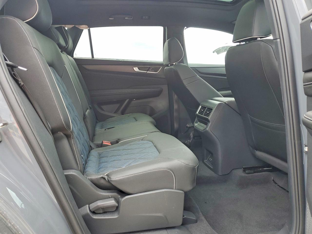 2026 Volkswagen Atlas VIN 1V2FC2CA9TC200717 photo 11