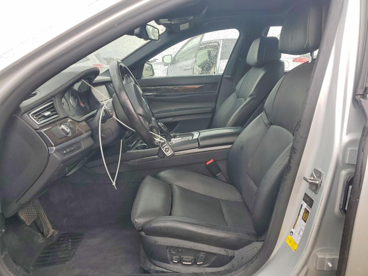 2012 BMW 7 series VIN WBAKA8C53CDS99862 photo 7
