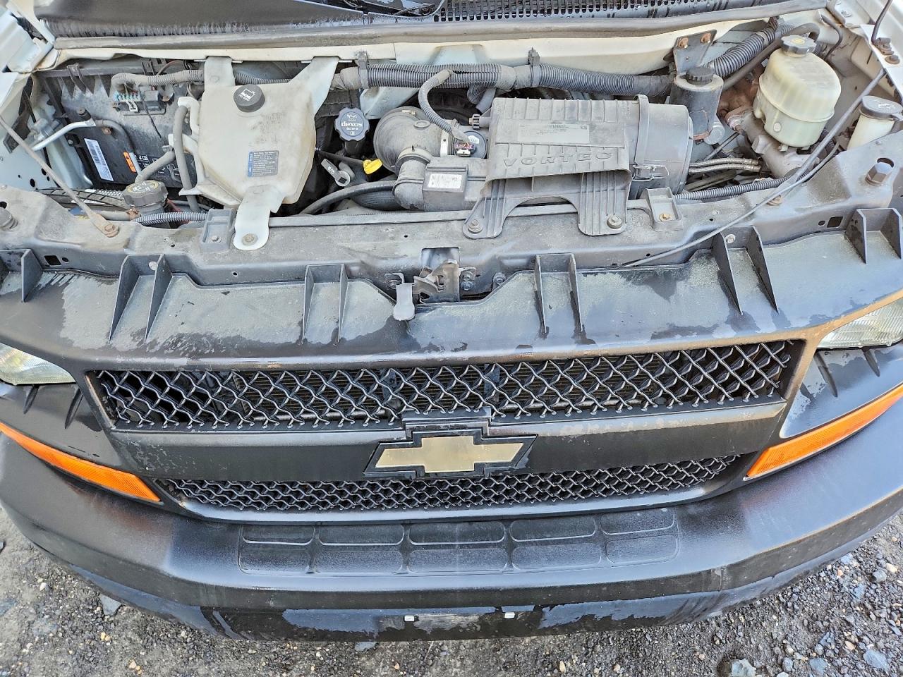 2015 CHEV Express VIN 1GCWGFCFXF1262359 photo 12