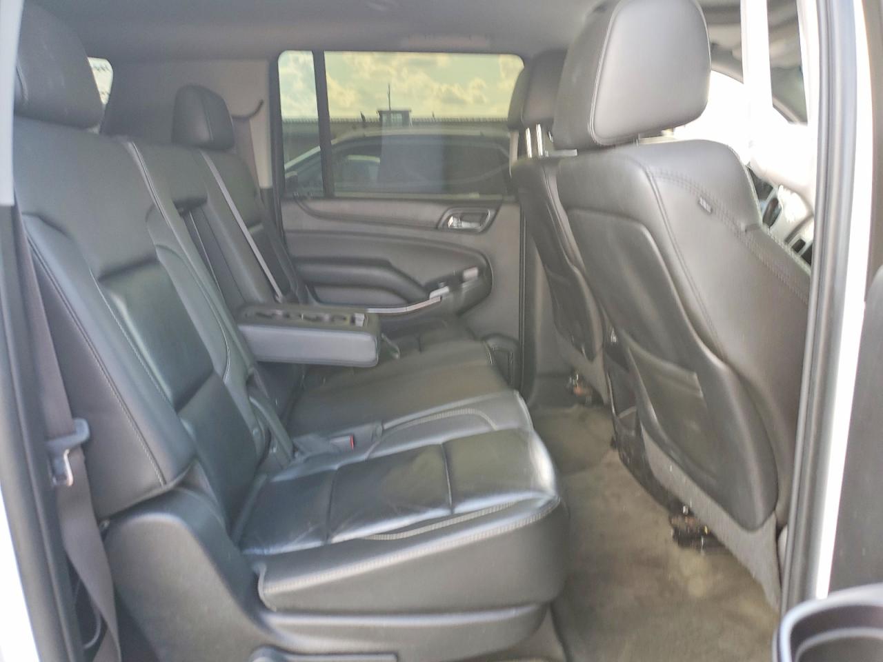 2015 CHEVROLET Suburban VIN 1GNSKJKC7FR194098 photo 11