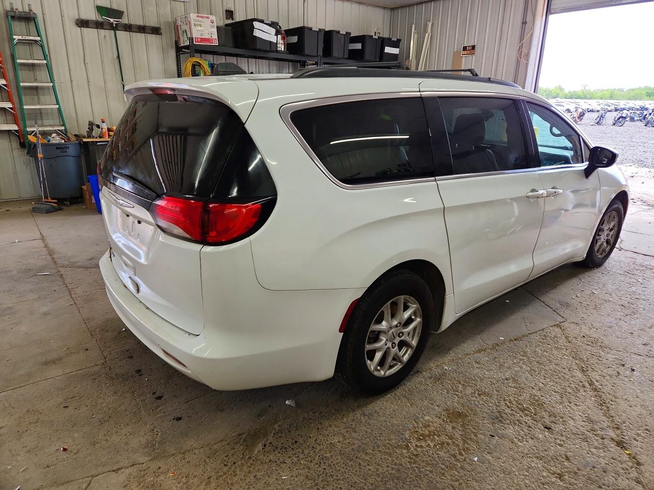 2021 Chrysler Minivan VIN 2C4RC1DG2MR541476 photo 3