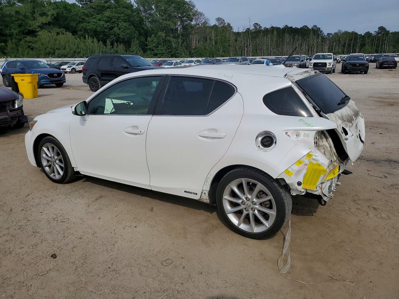 2013 Lexus Ct 200 VIN JTHKD5BHXD2146766 photo 2