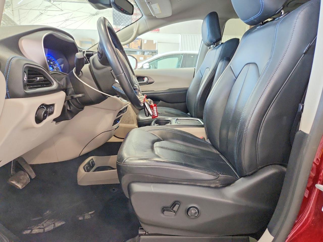 2021 Chrysler Pacifica VIN 2C4RC1BG2MR559656 photo 7