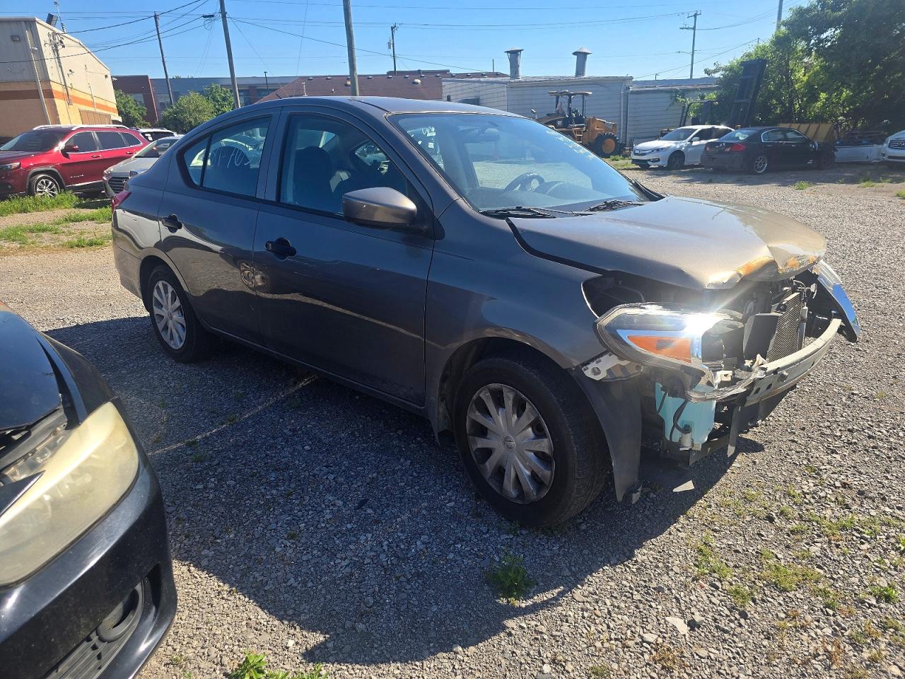 2017 Versa VIN 3N1CN7AP0HL817053 photo 1