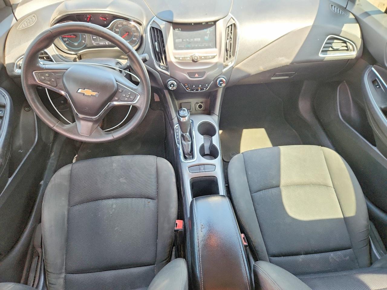 2016 Chevrolet Cruze VIN 1G1BE5SM1G7276334 photo 8