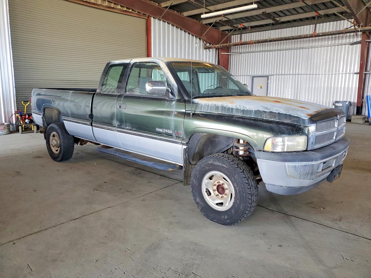 1996 Dodge Ram 2500 VIN 1B7KF23W0TJ121533 photo 4