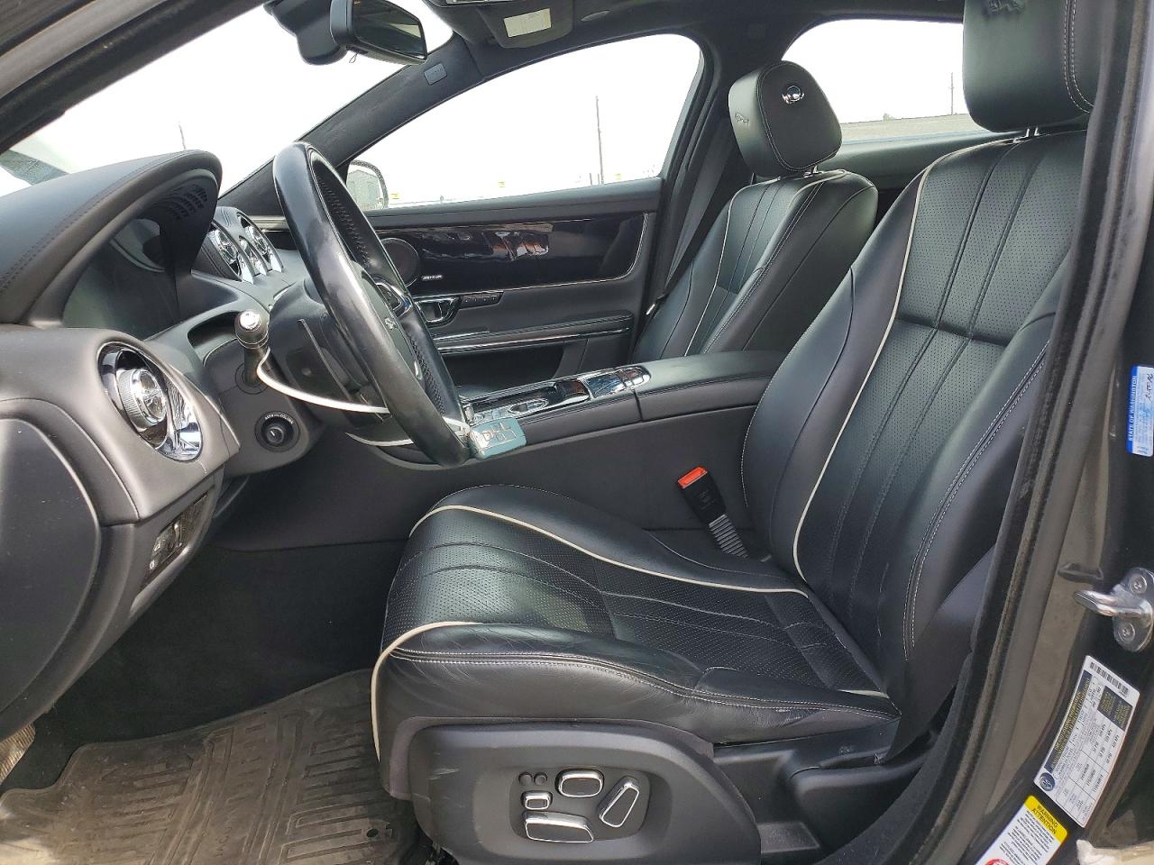 2015 Jaguar Xj VIN SAJXJ1CDXF8V79042 photo 7