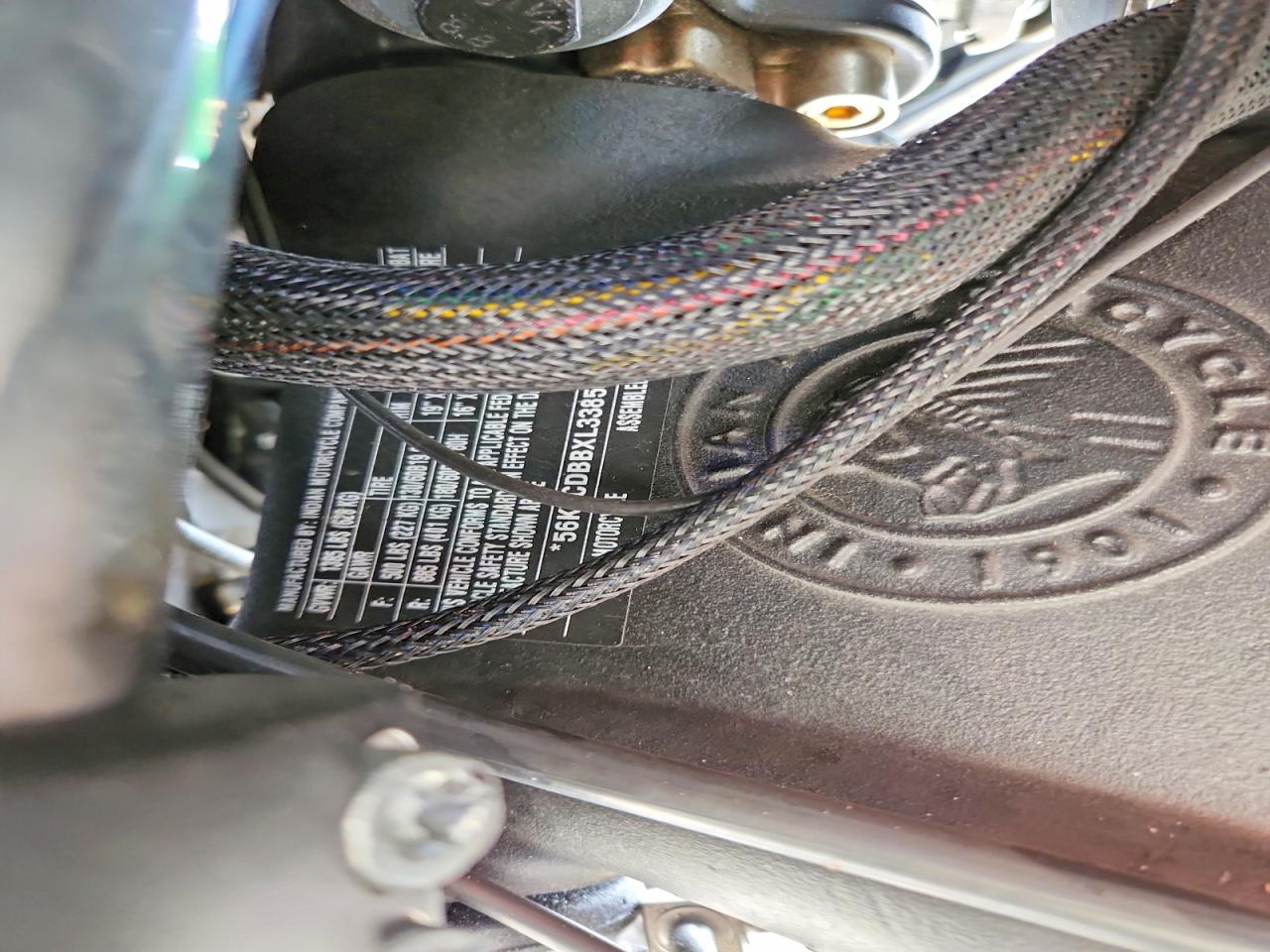 2020 INDIAN Motorcycle VIN 56KTCDBBXL3385008 photo 9
