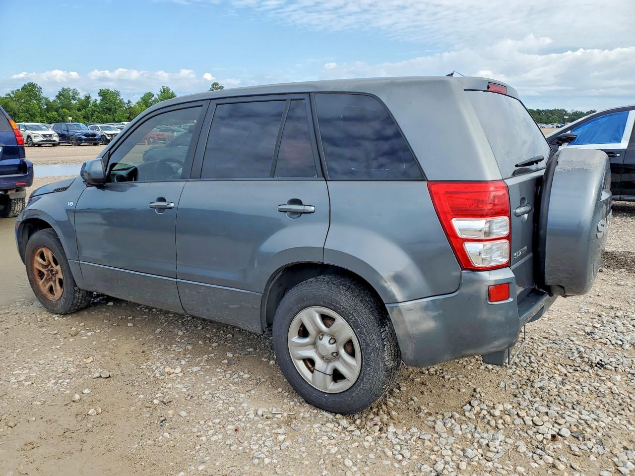 2008 Suzuki Gr vitara VIN JS3TE941184102533 photo 2