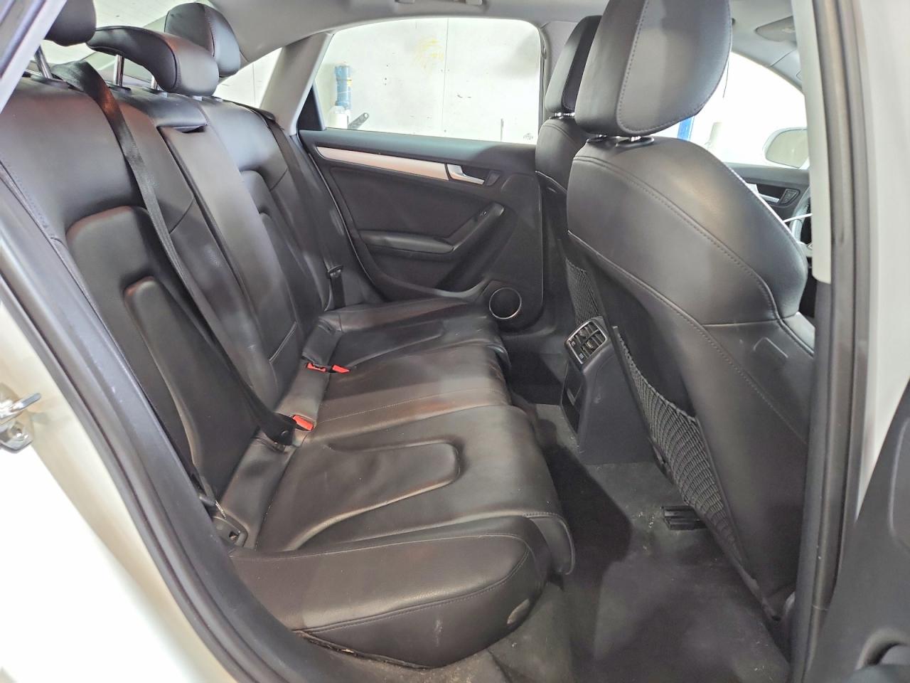 2016 AUDI A4 VIN WAUFFAFL6GN017573 photo 10