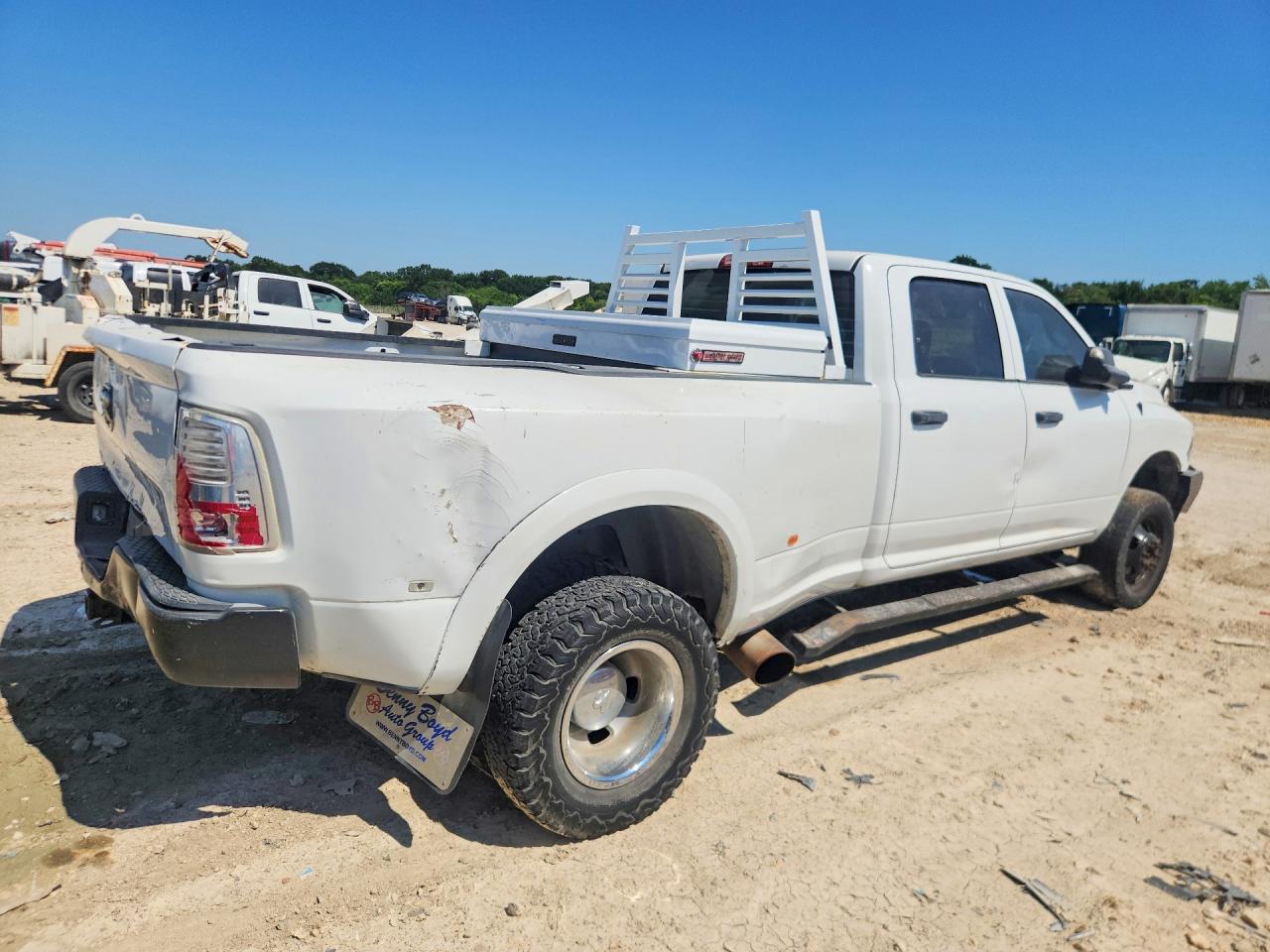 2014 Ram 3500 VIN 3C63RRGJ6EG255820 photo 3