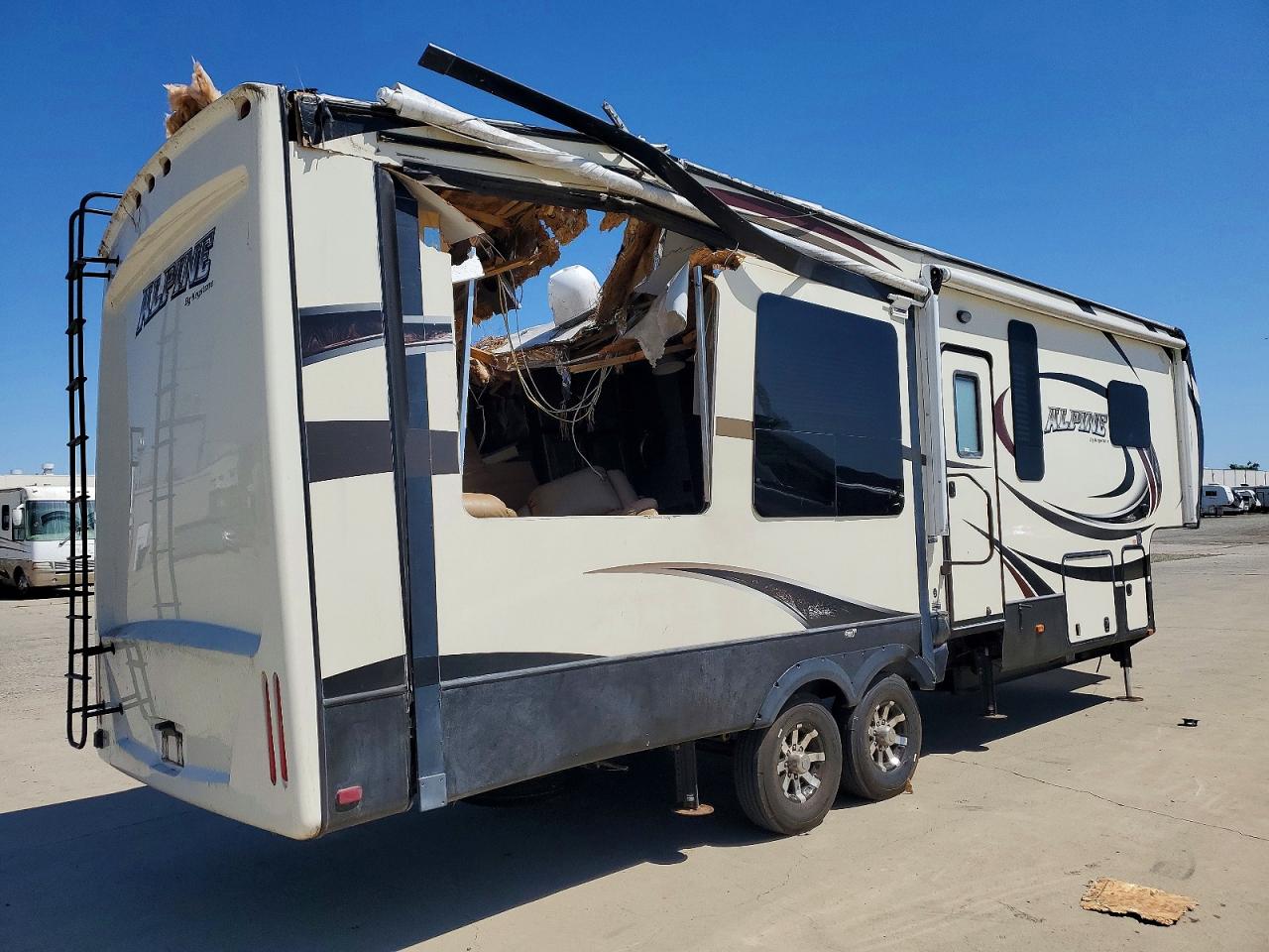 2015 KEYSTONE Alpine 301 VIN 4YDF30123FE780926 photo 4