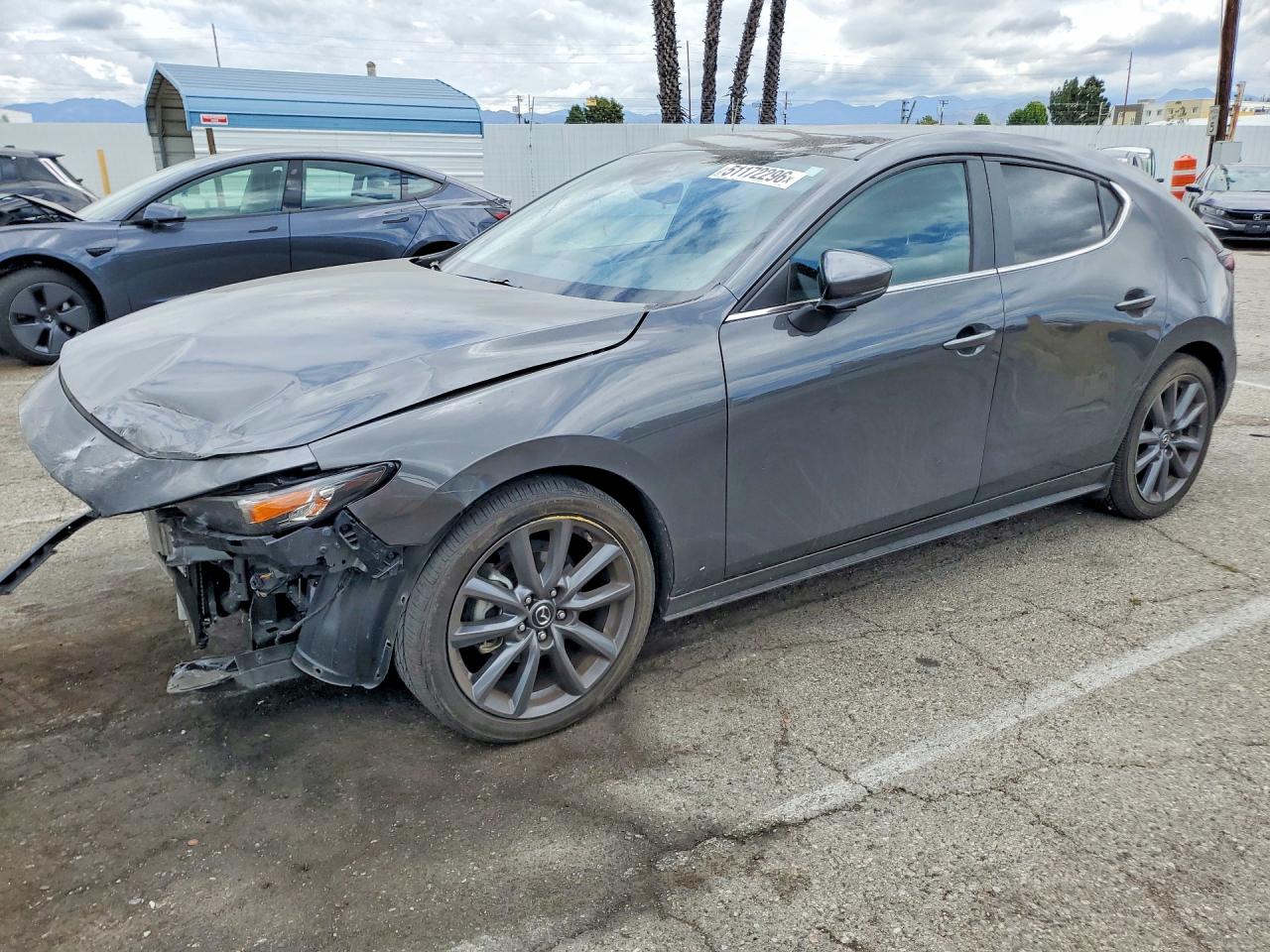 2020 Mazda 3 VIN JM1BPAMMXL1158352 photo 1