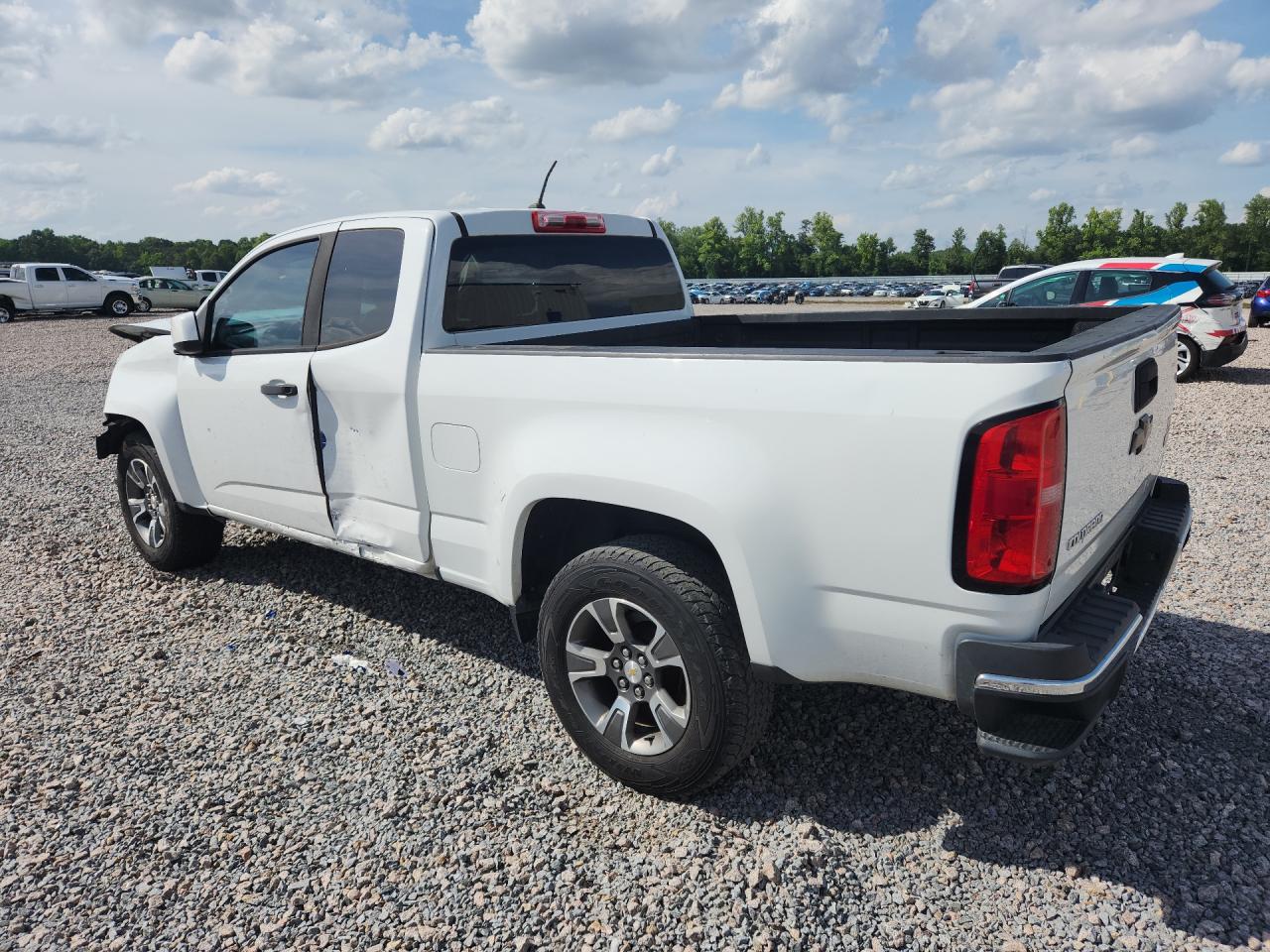2019 Colorado VIN 1GCHSBEA8K1185552 photo 2