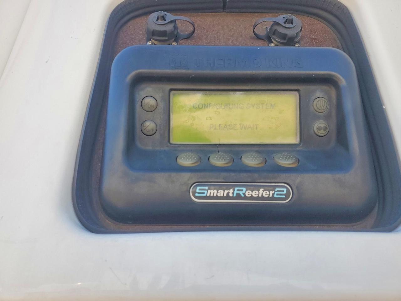 2010 UTILITY All models VIN 1UYVS2534AM833911 photo 8