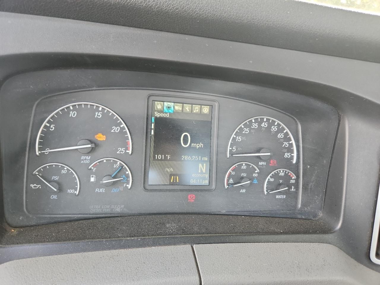 2020 FREIGHTLINER All other VIN 1FUJHTDVXLLLU7741 photo 8