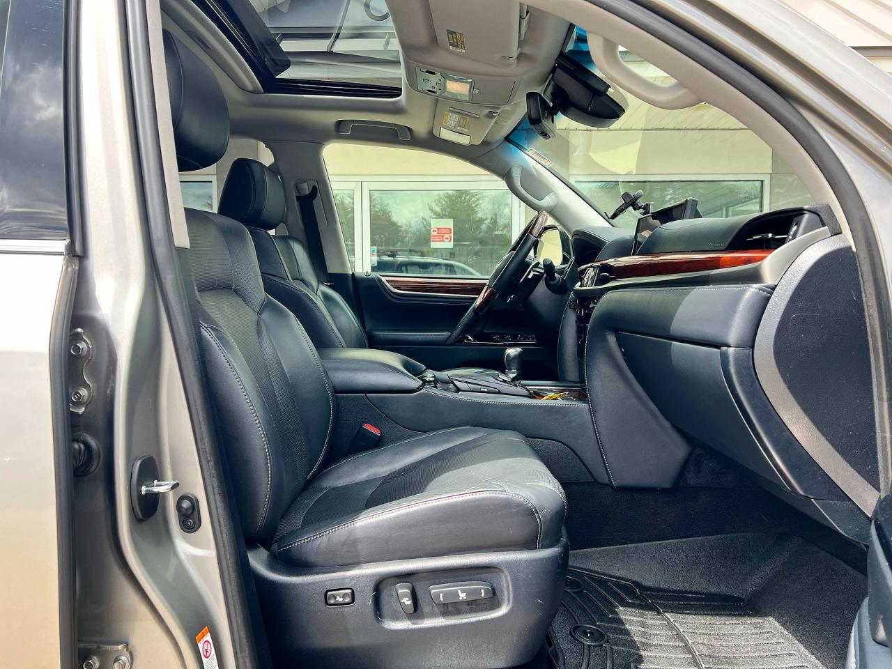 2019 LEXUS Lx570 VIN JTJHY7AX1K4294856 photo 5