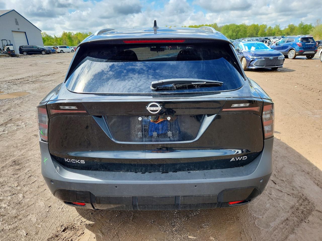2026 Nissan Kicks VIN 3N8AP6CB2TL322733 photo 6