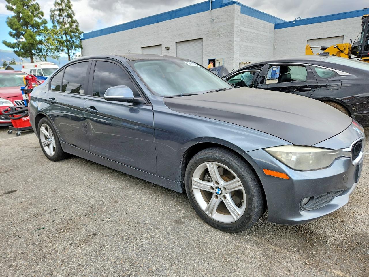 2015 BMW 3 series VIN WBA3B1G59FNT04712 photo 4