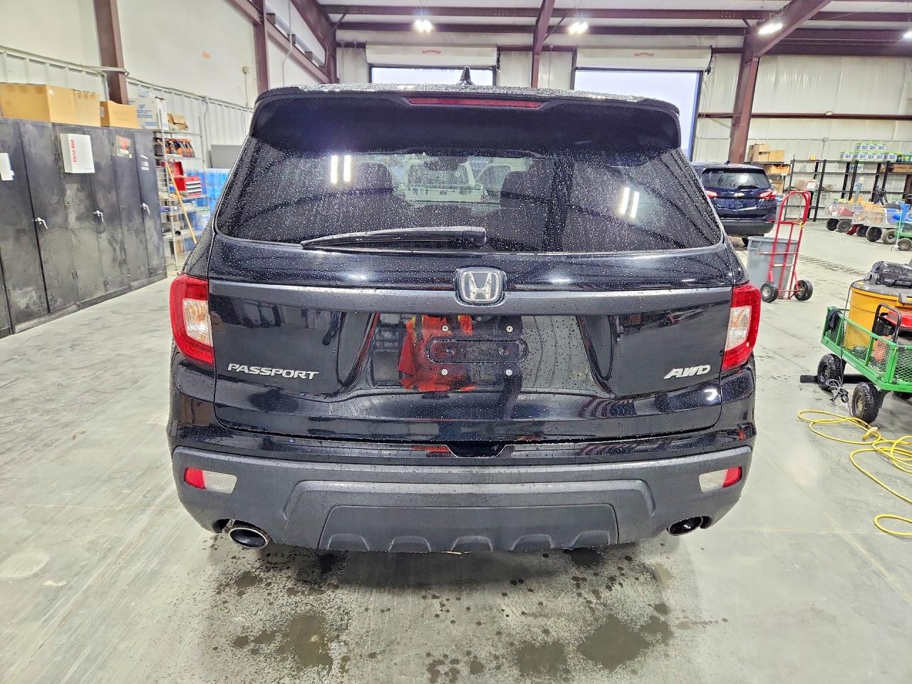 2021 Honda Passport VIN 5FNYF8H58MB011142 photo 6