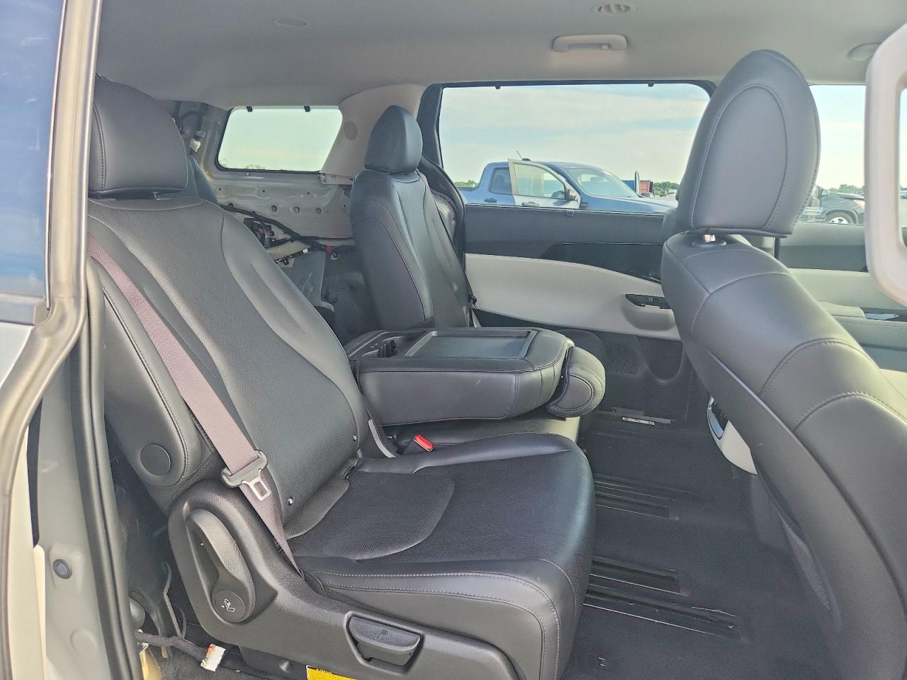 2023 Kia All other VIN KNDNE5H30P6276091 photo 11