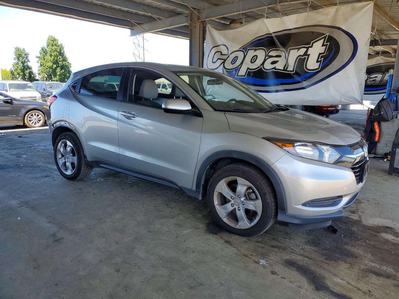 2016 Honda Hr-v VIN 3CZRU6H33GM747929 photo 4