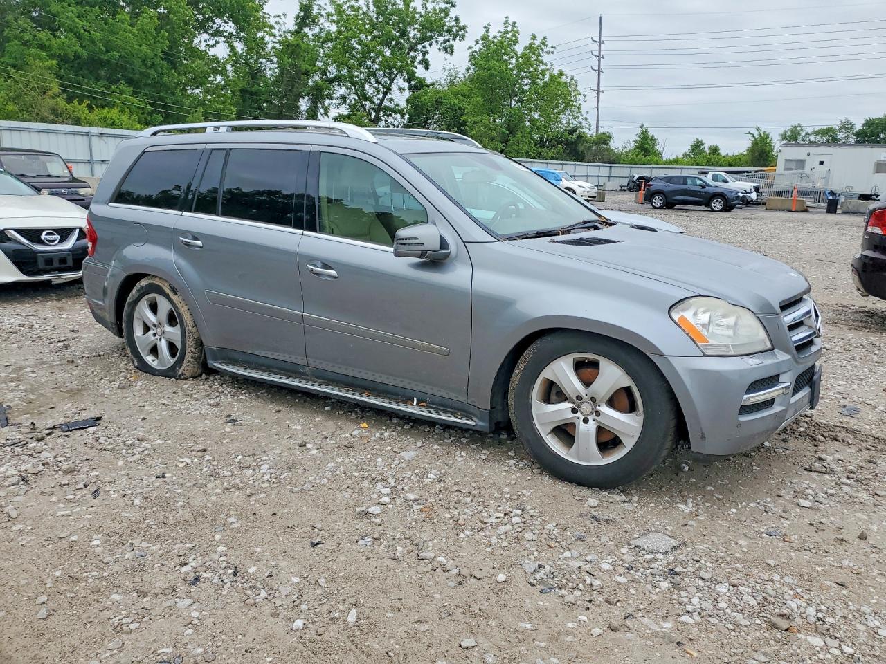 2012 Mercedes-Benz Gl-class VIN 4JGBF7BE2CA781025 photo 4