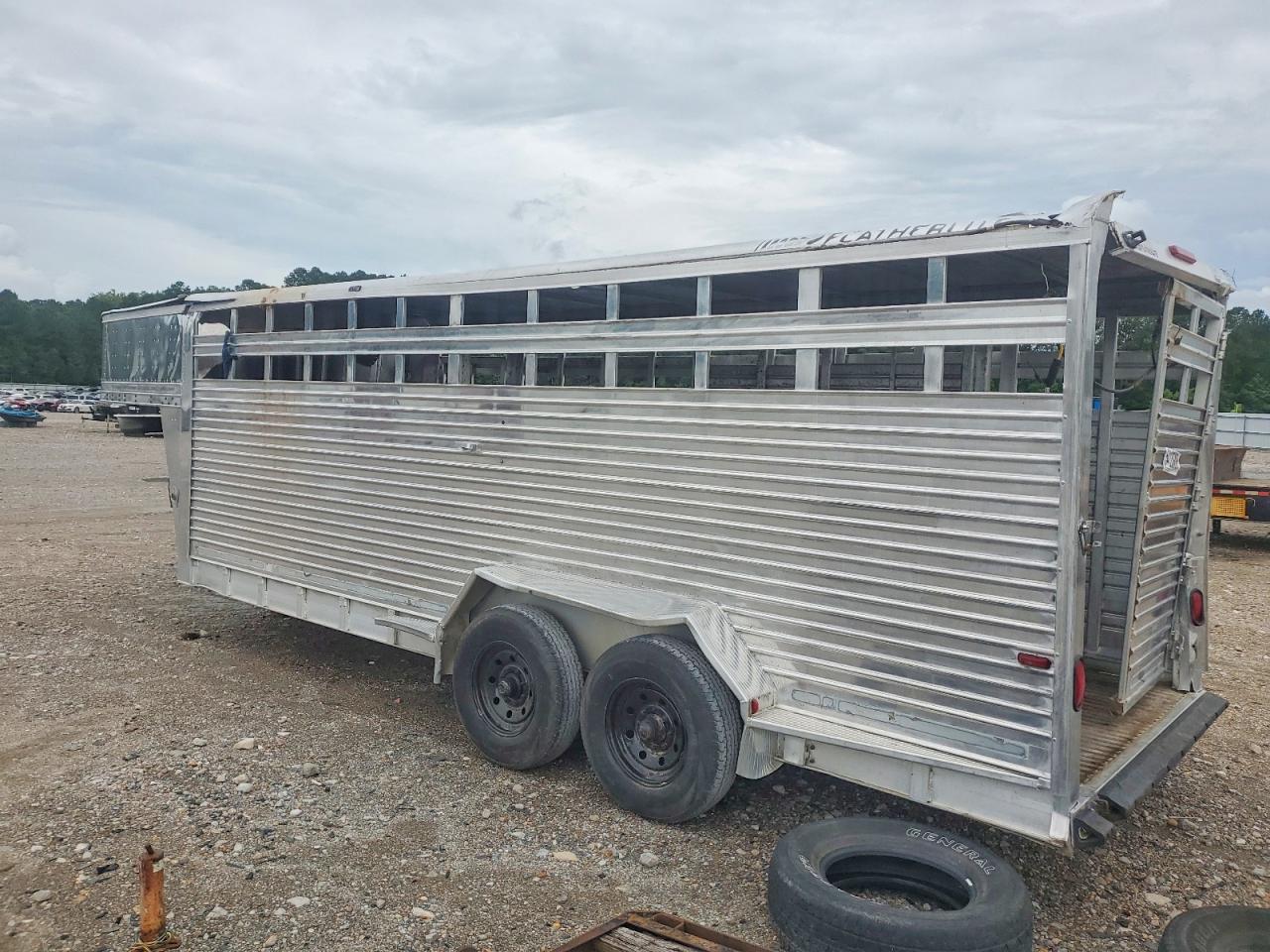 2006 FEATHERLITE Trailer VIN 4FGB220276C092290 photo 3