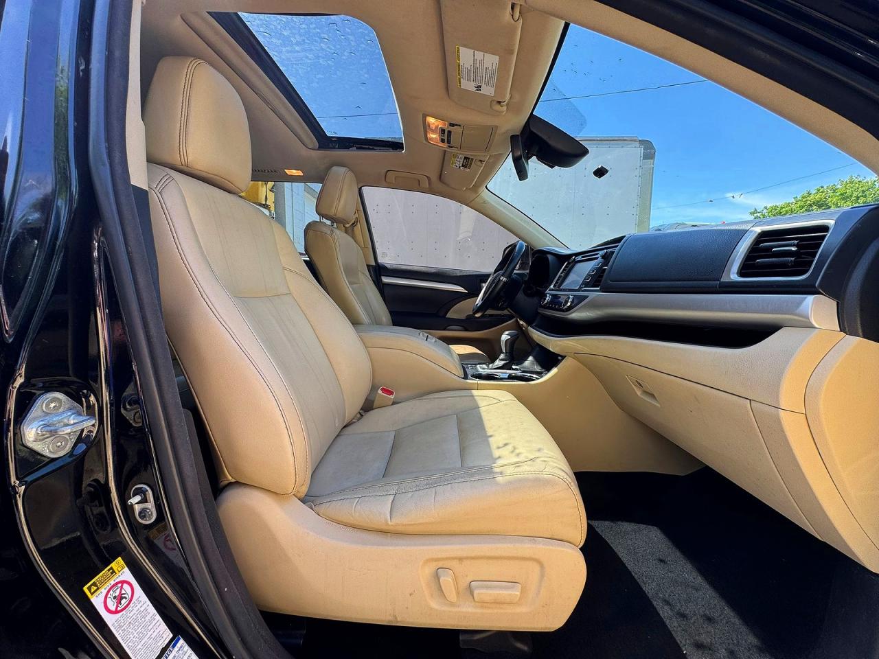 2017 TOYOTA Highlander VIN 5TDJGRFH3HS023332 photo 5