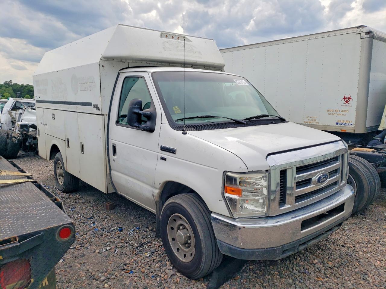 2010 Ford Econoline VIN 1FDSE3FL6ADA49285 photo 4