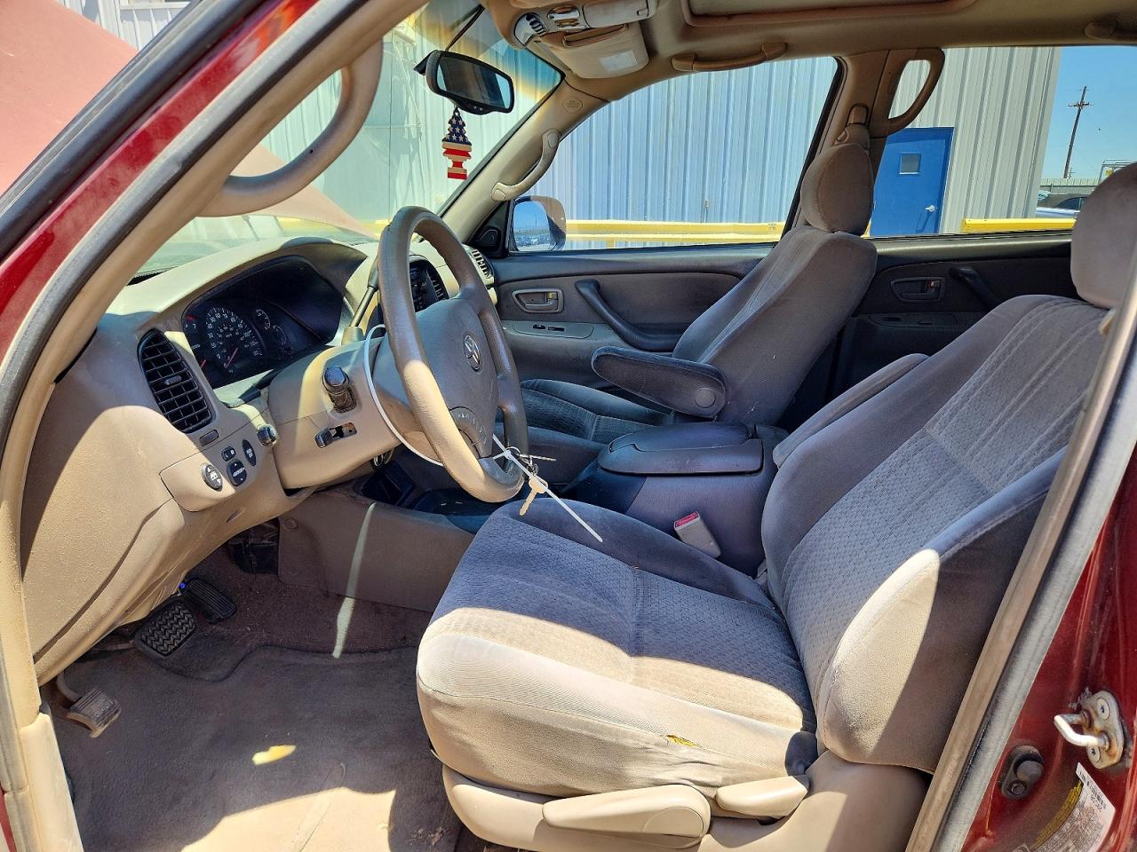 2005 Toyota Tundra VIN 5TBET34145S475522 photo 7