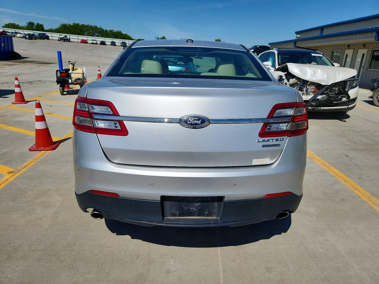 2019 FORD Taurus VIN 1FAHP2F86KG118108 photo 6