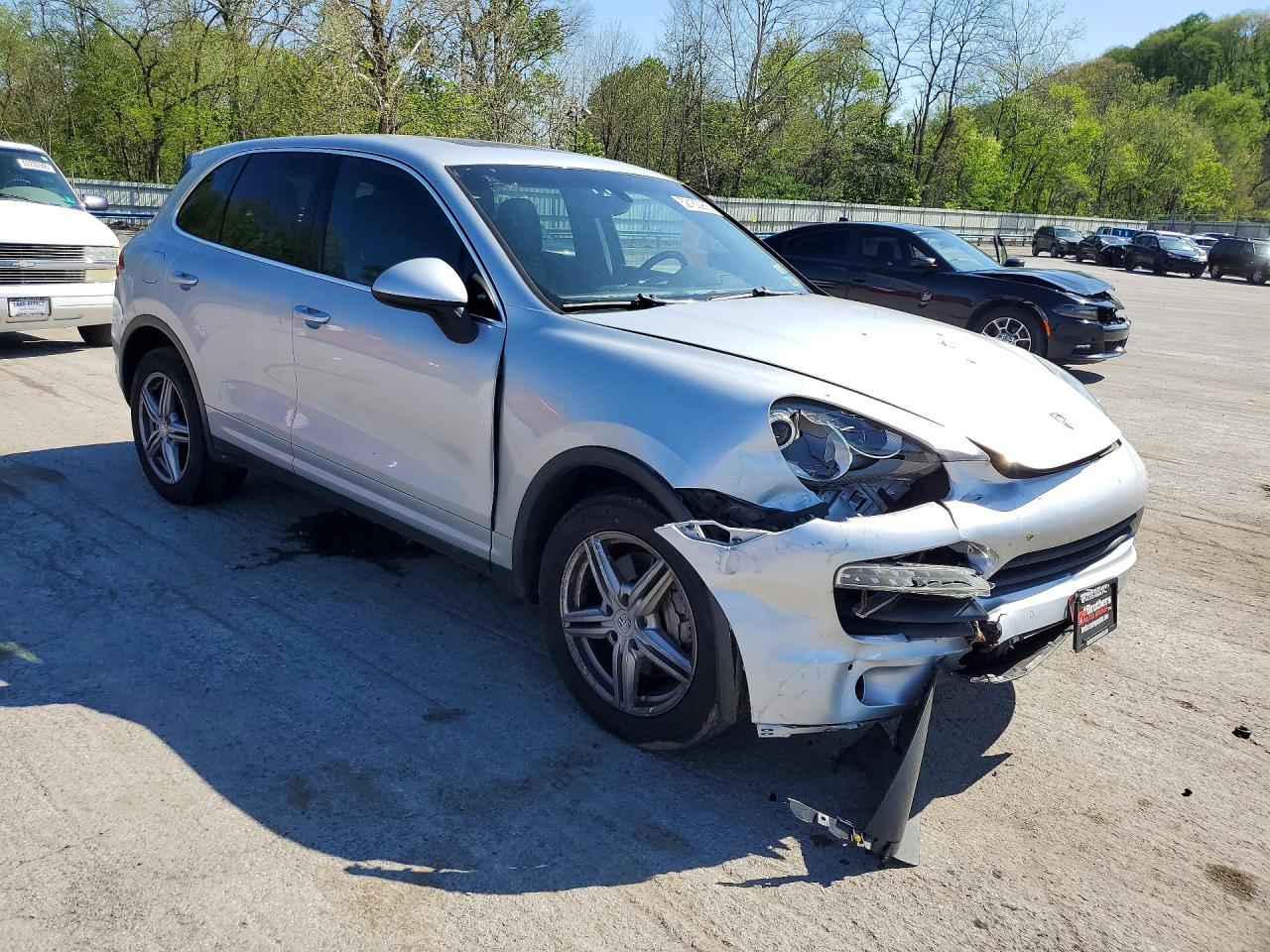 2011 Porsche Cayenne VIN WP1AB2A25BLA45834 photo 4