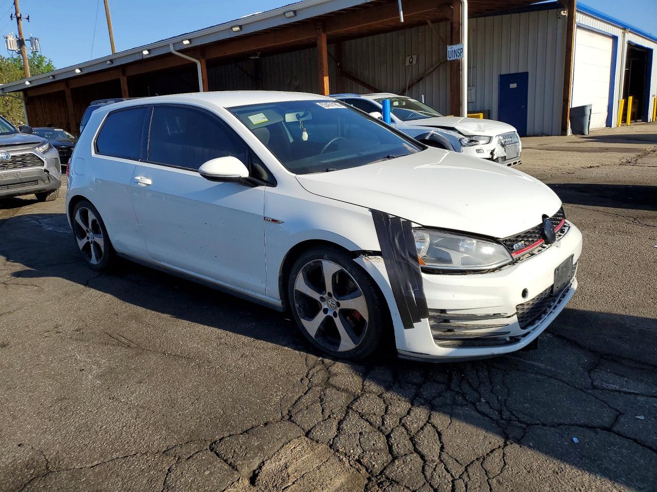 2016 Volkswagen Gti VIN 3VWTT7AU0GM002978 photo 4