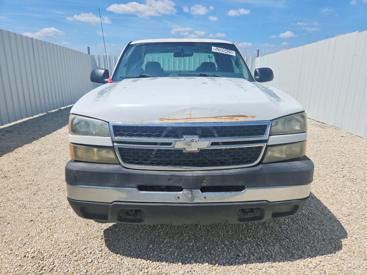 2007 Chevrolet All models VIN 1GCHC29U27E165640 photo 5