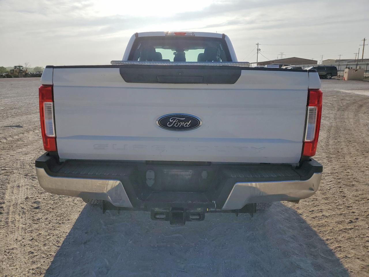 2017 FORD F350 VIN 1FT8X3BT6HEB22870 photo 6